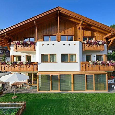 Apartments Burvel Selva di Val Gardena Luaran gambar