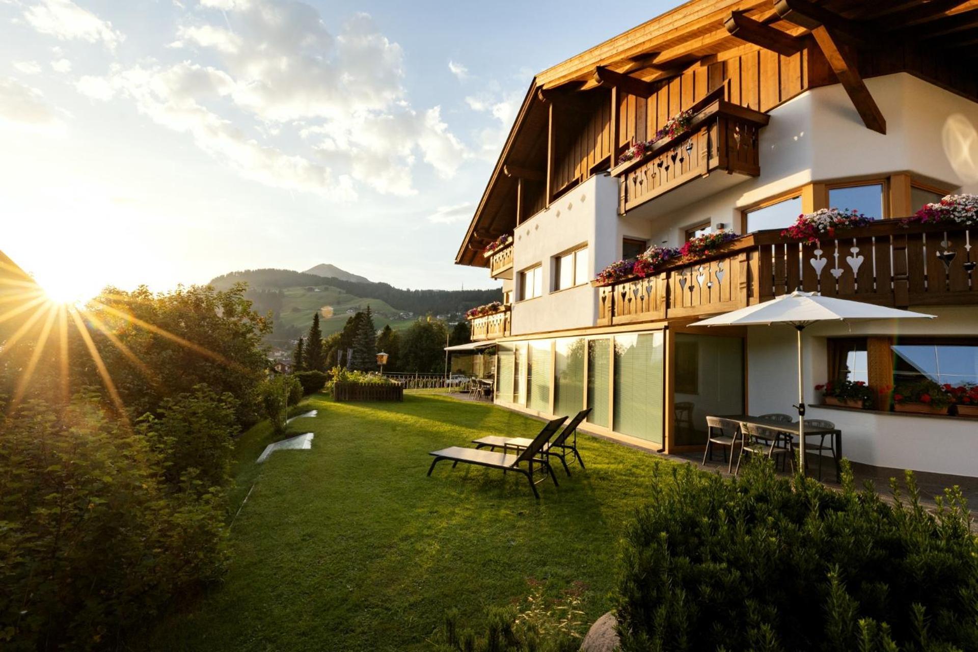 Apartments Burvel Selva di Val Gardena Luaran gambar